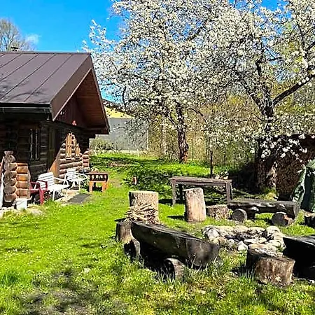 Srub Pod Tresnemi - Cherry Trees 山林小屋